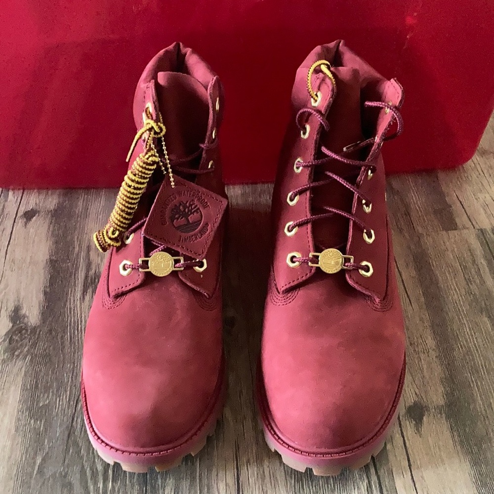 Premium Burgundy Timberland 6 inch Waterproof Boot Size 7 Junior NEW in Box